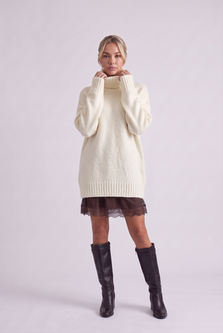 Brielle Oversized Turtleneck Sweater - White